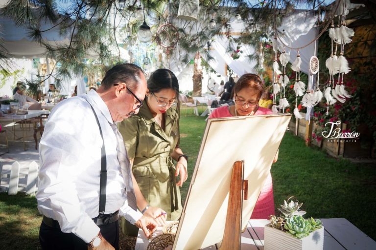 Fotografía profesional de familia en evento de primera comunión