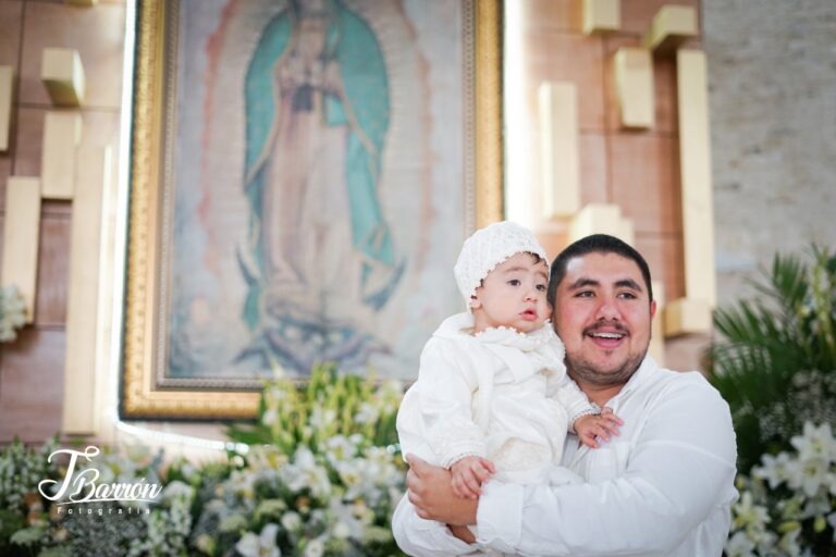 Cobertura fotográfica de ceremonia de bautizo - Fotografía Profesional