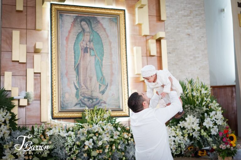 Cobertura fotográfica de ceremonia de bautizo - Fotografía Profesional